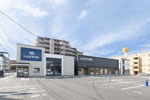 外観、駐車場